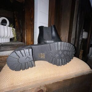 Black Chelsea Boots